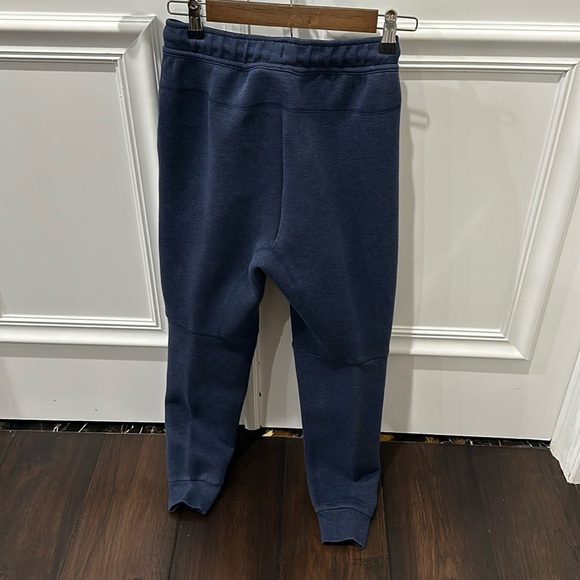 Nike “TECH” Fleece Jogger ADULT XSMALL - Picture 2 of 6